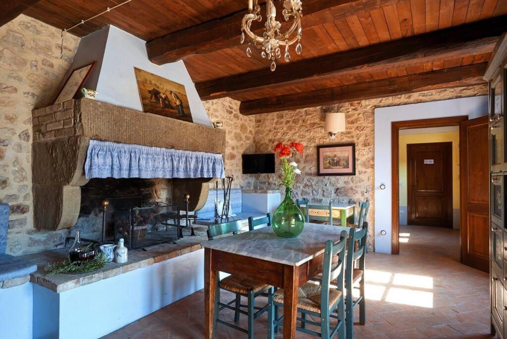 Casale Rosso Villa Castel San Felice Bagian luar foto
